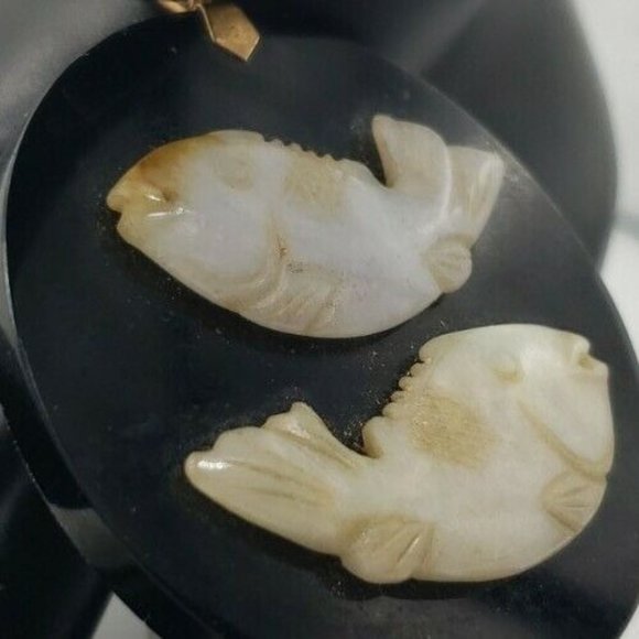 OOAK Green Carved Fish Jadeite Jade Black Onyx Round 14K Yellow Gold Pendant - Picture 8 of 12